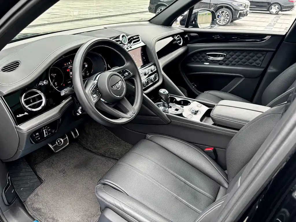 Bentley Bentayga 2022