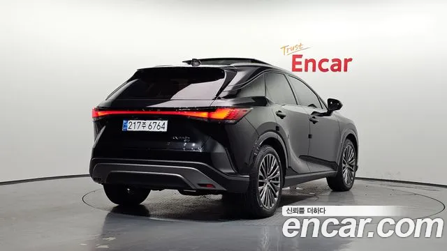 Lexus RX 2024