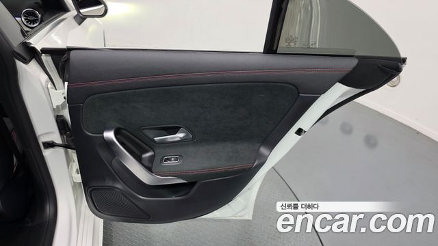 Mercedes-Benz CLA 2022