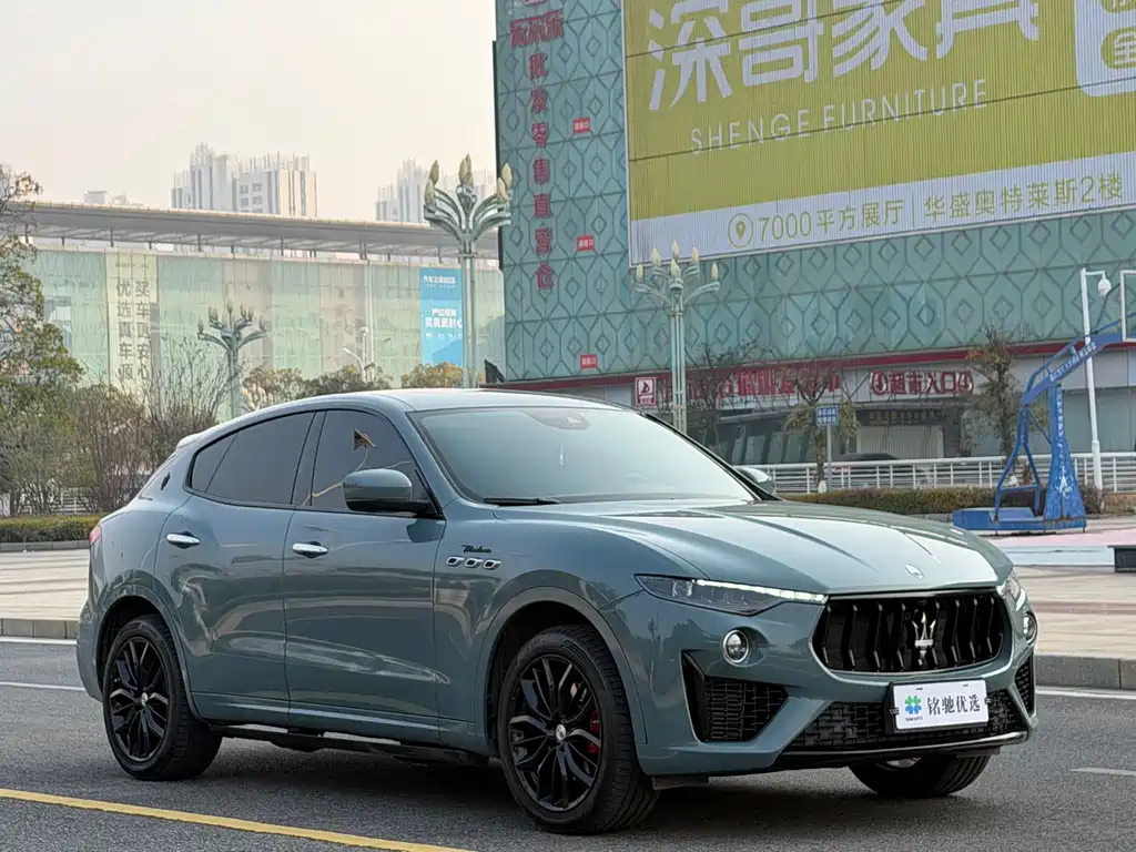Maserati Levante 2022
