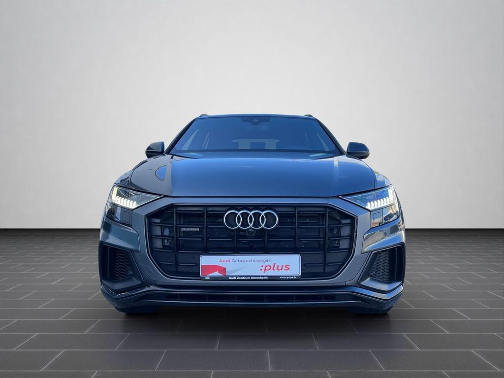 Audi Q8 2023