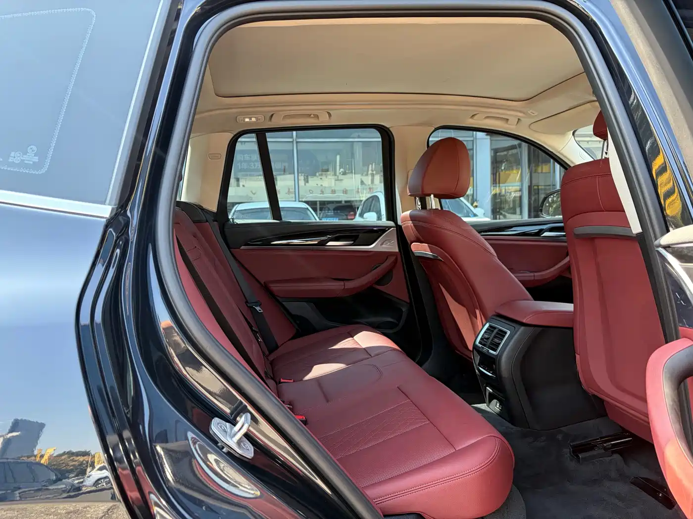 BMW iX3 2024