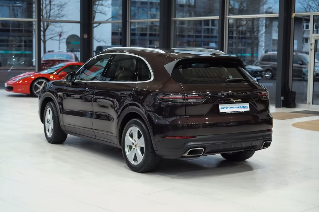 Porsche Cayenne 2021