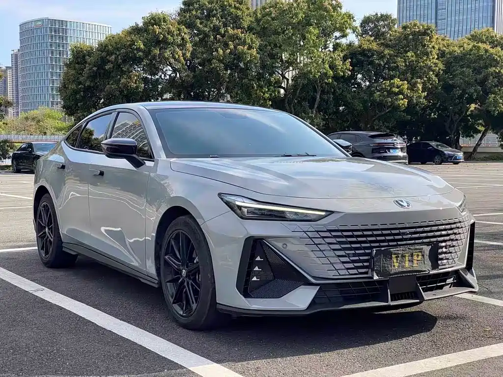 Changan UNI-V 2022