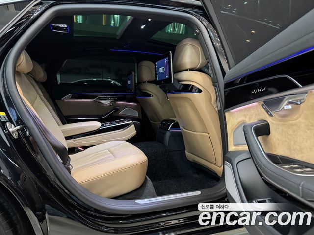 Audi A8 2021