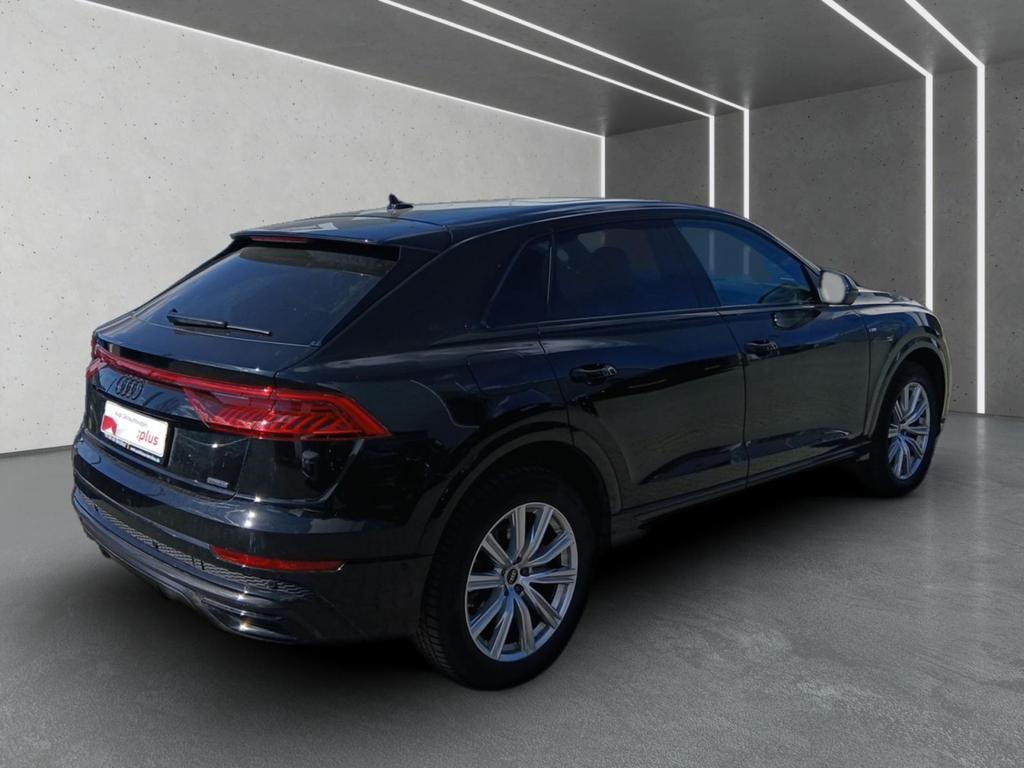 Audi Q8 2023