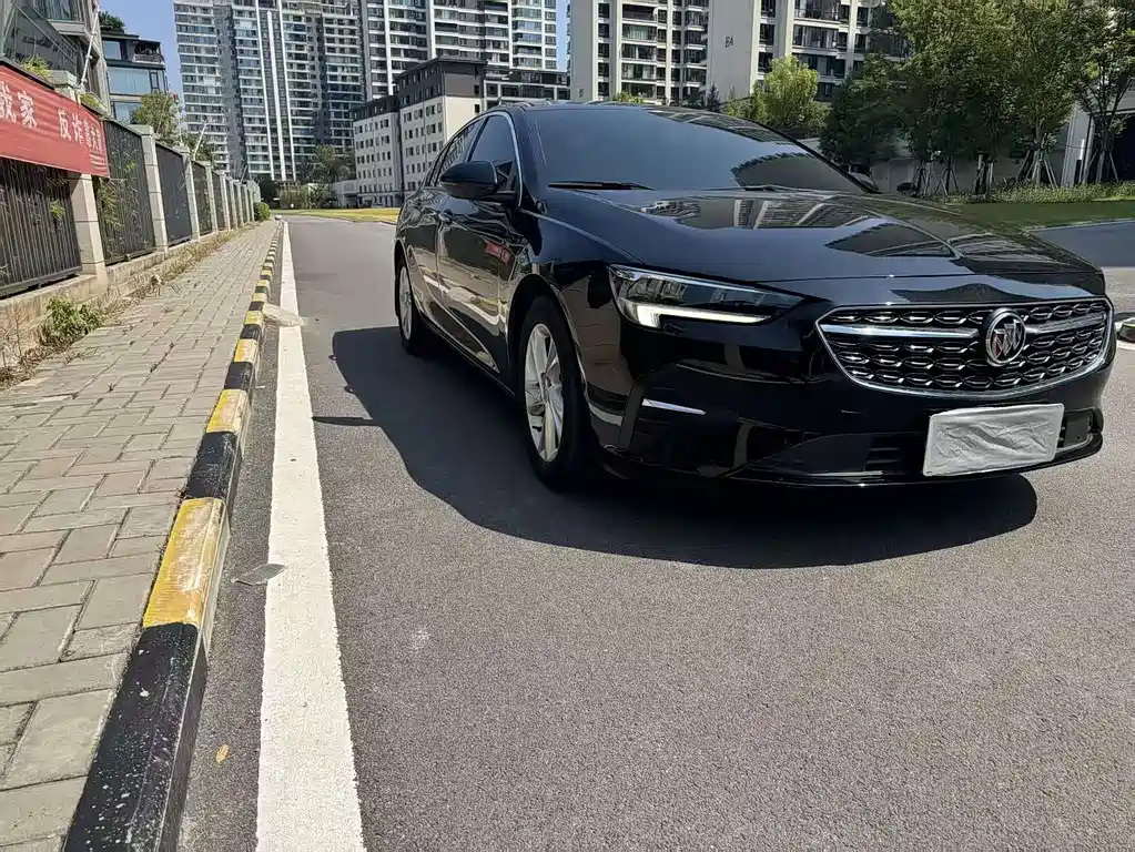 Buick Regal 2021