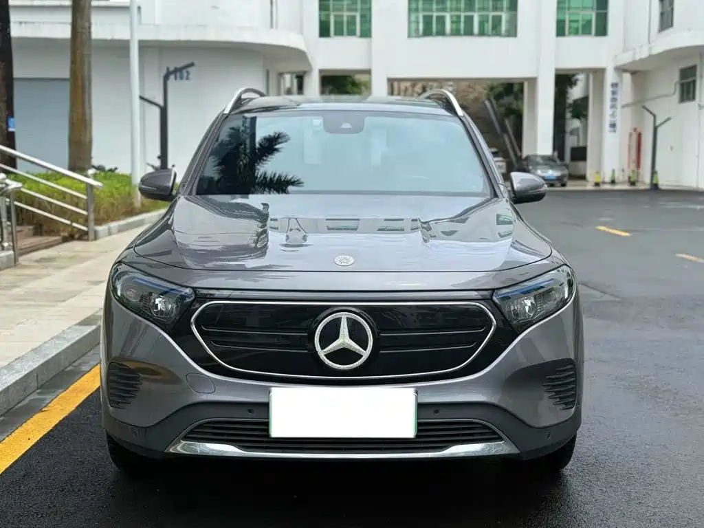 Mercedes-Benz EQB 2023