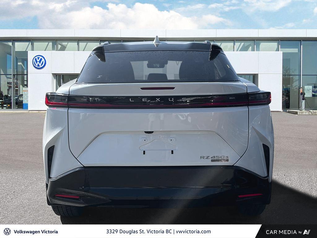Lexus RZ 2023