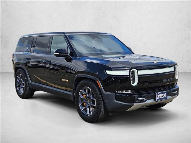 Rivian R1S 2023