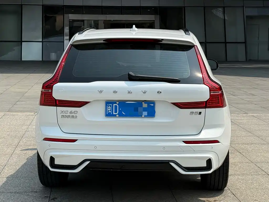 Volvo XC60 2021