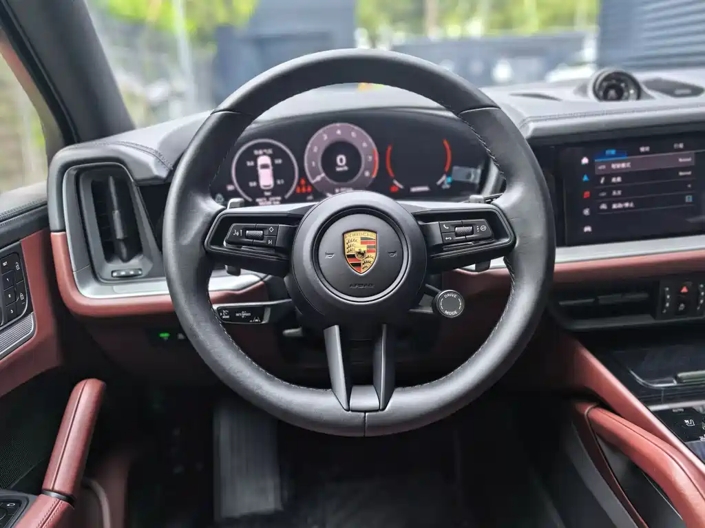 Porsche Cayenne 2024