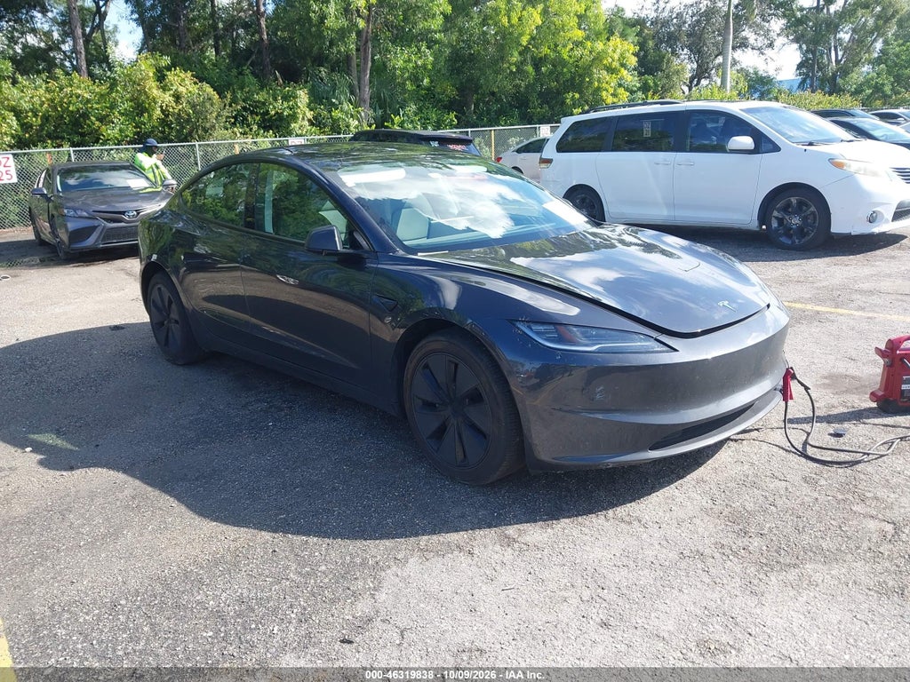 Tesla Model 3 2025