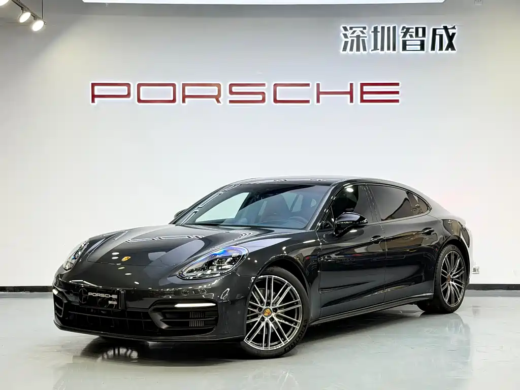 Porsche Panamera 2023