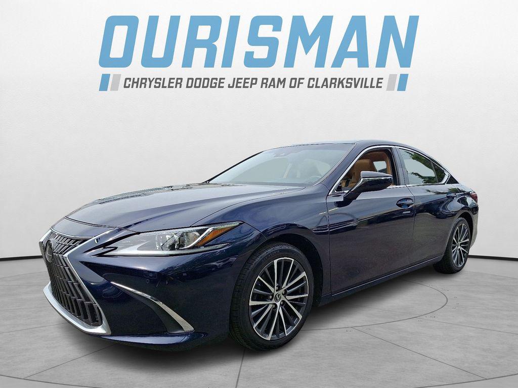 Lexus ES 2022