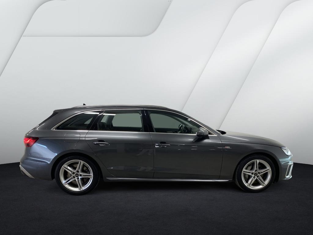 Audi A4 2023
