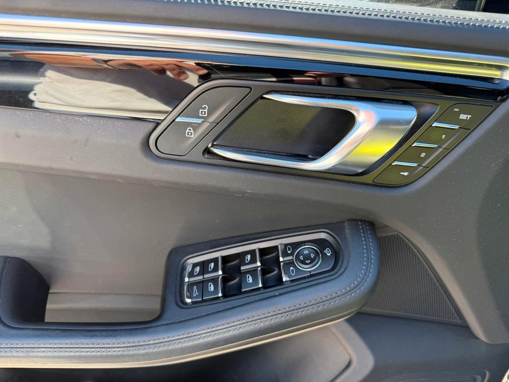 Porsche Macan 2023