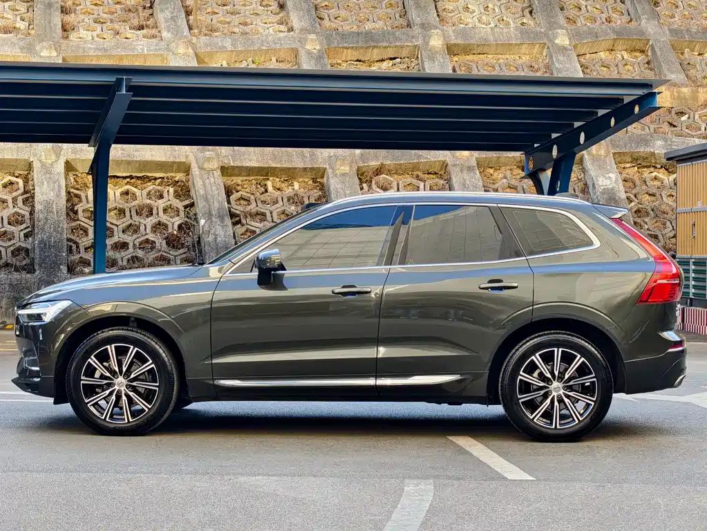 Volvo XC60 2021