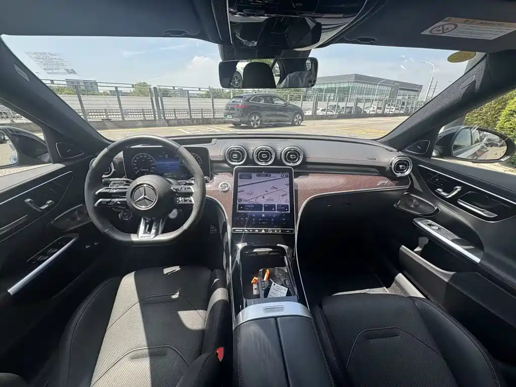 Mercedes-Benz C-Класс 2025