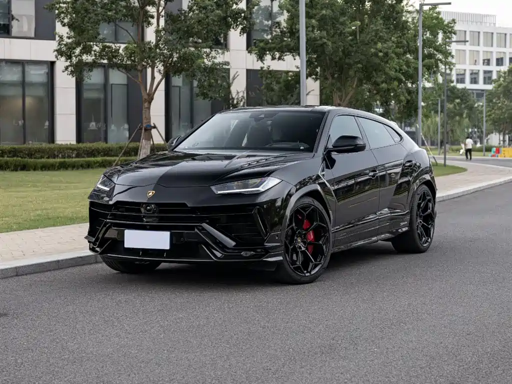 Lamborghini Urus 2024