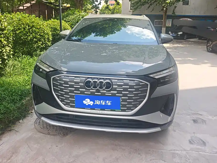 Audi Q4 e-tron 2024