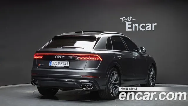 Audi SQ8 2020
