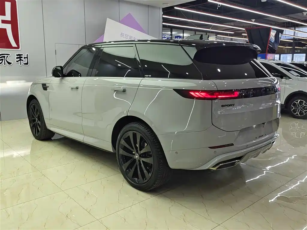 Land Rover Range Rover Sport 2024