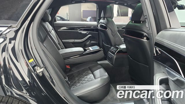 Audi A8 2023