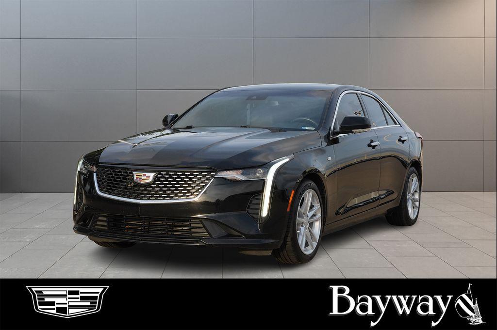 Cadillac CT4 2024