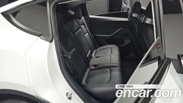Tesla Model Y 2023