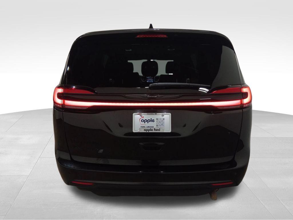 Chrysler Pacifica 2023