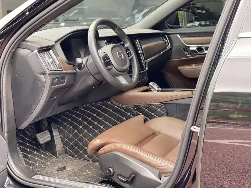 Volvo S90 2022