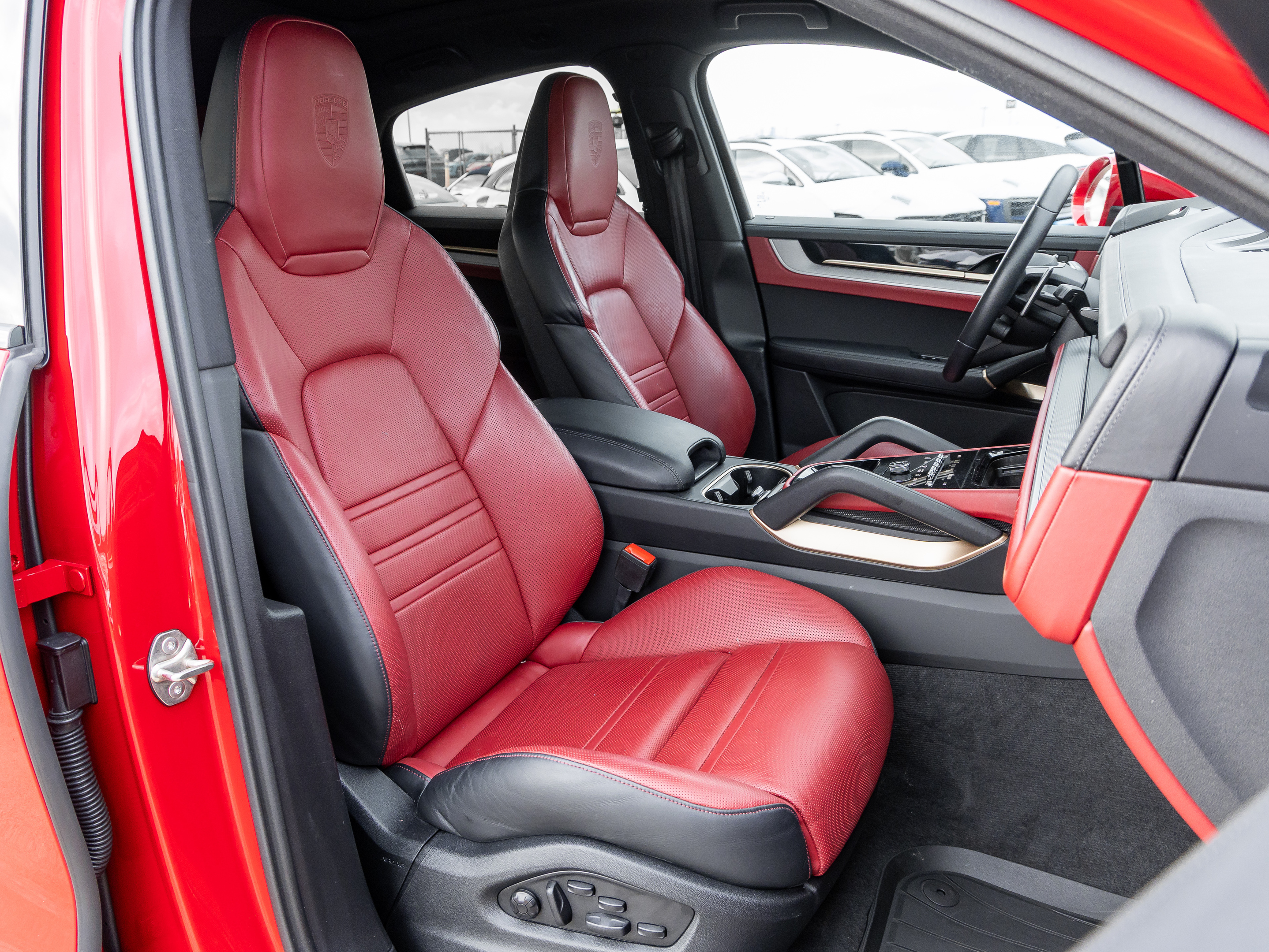 Porsche Cayenne 2024