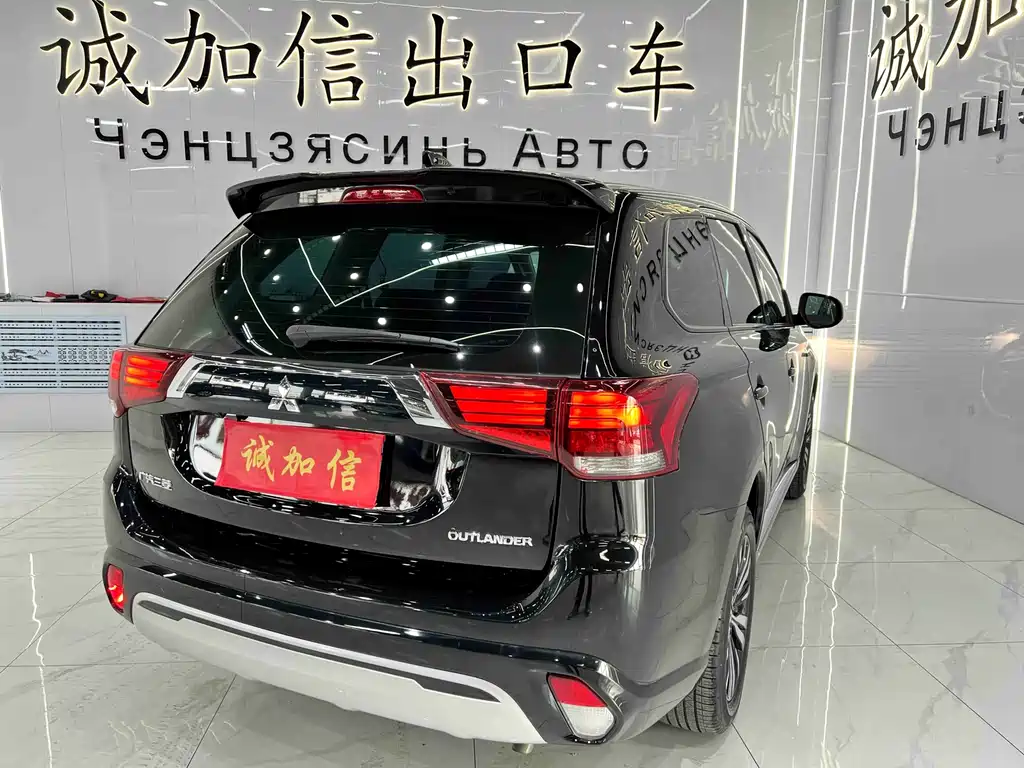 Mitsubishi Outlander 2022