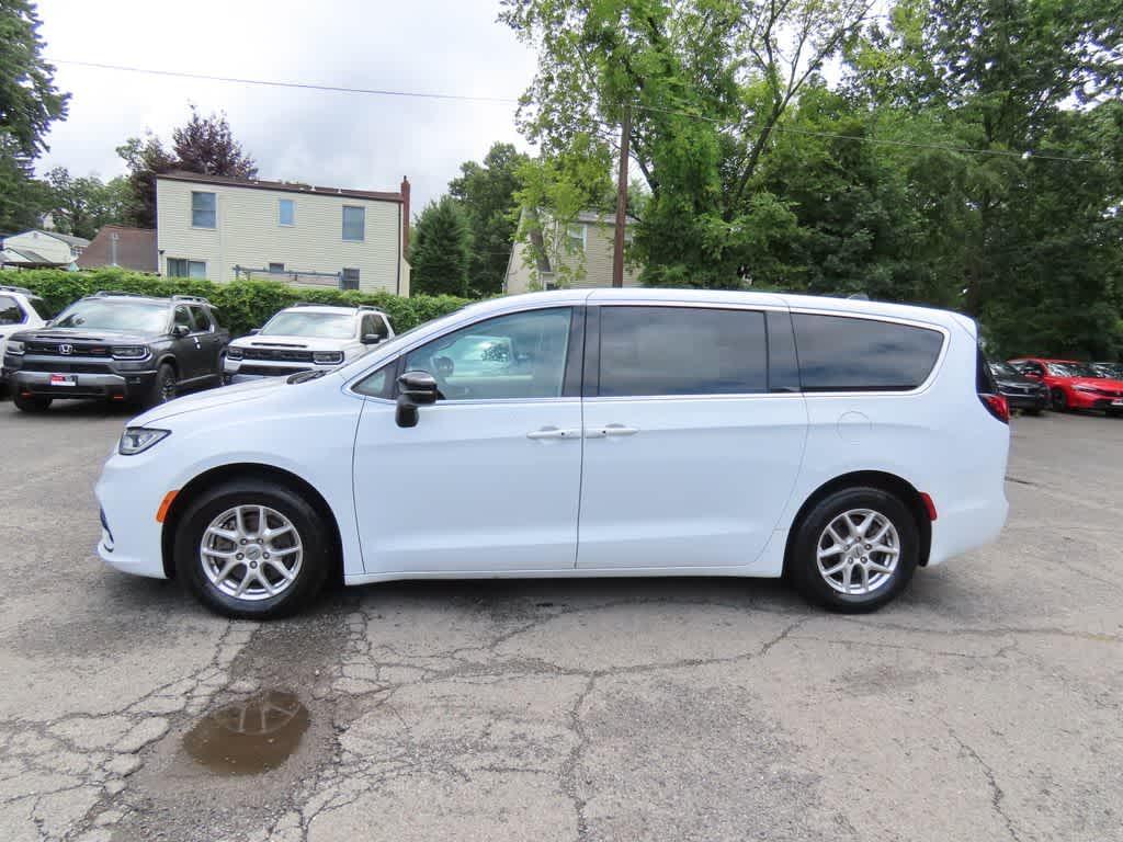 Chrysler Pacifica 2024