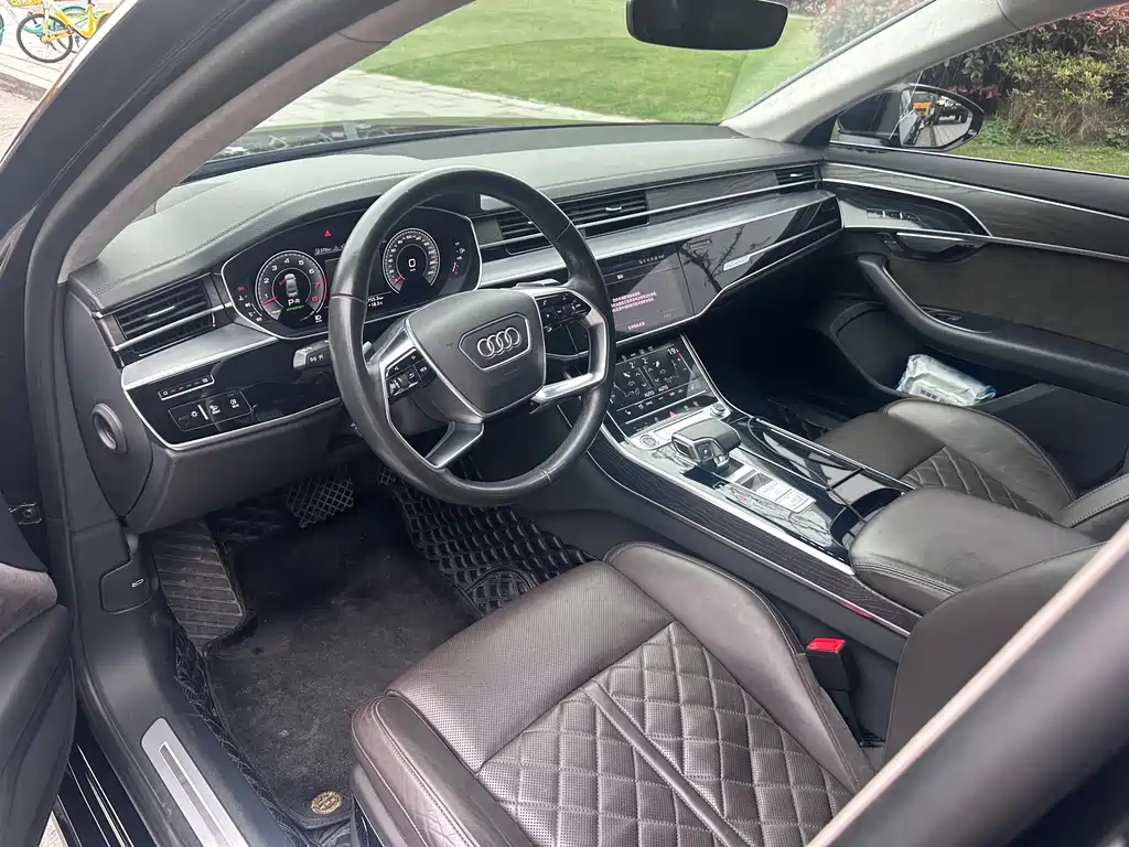 Audi A8 2021