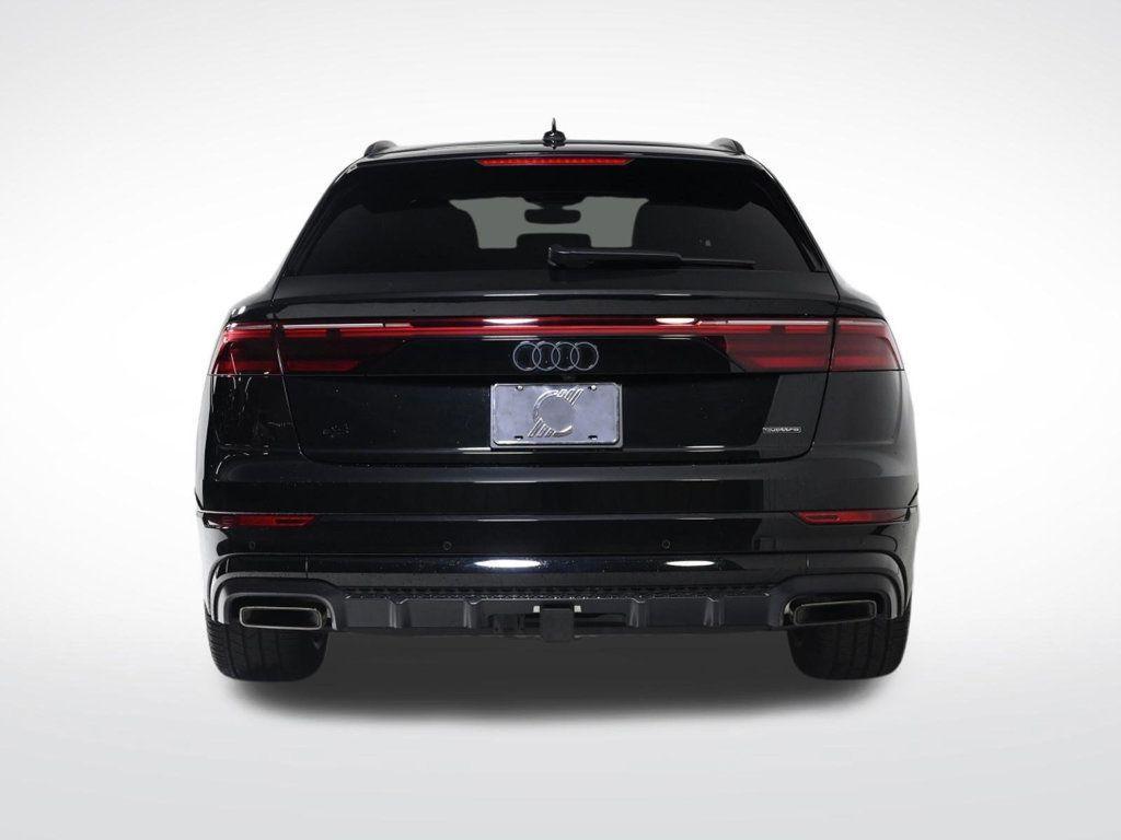 Audi Q8 2025