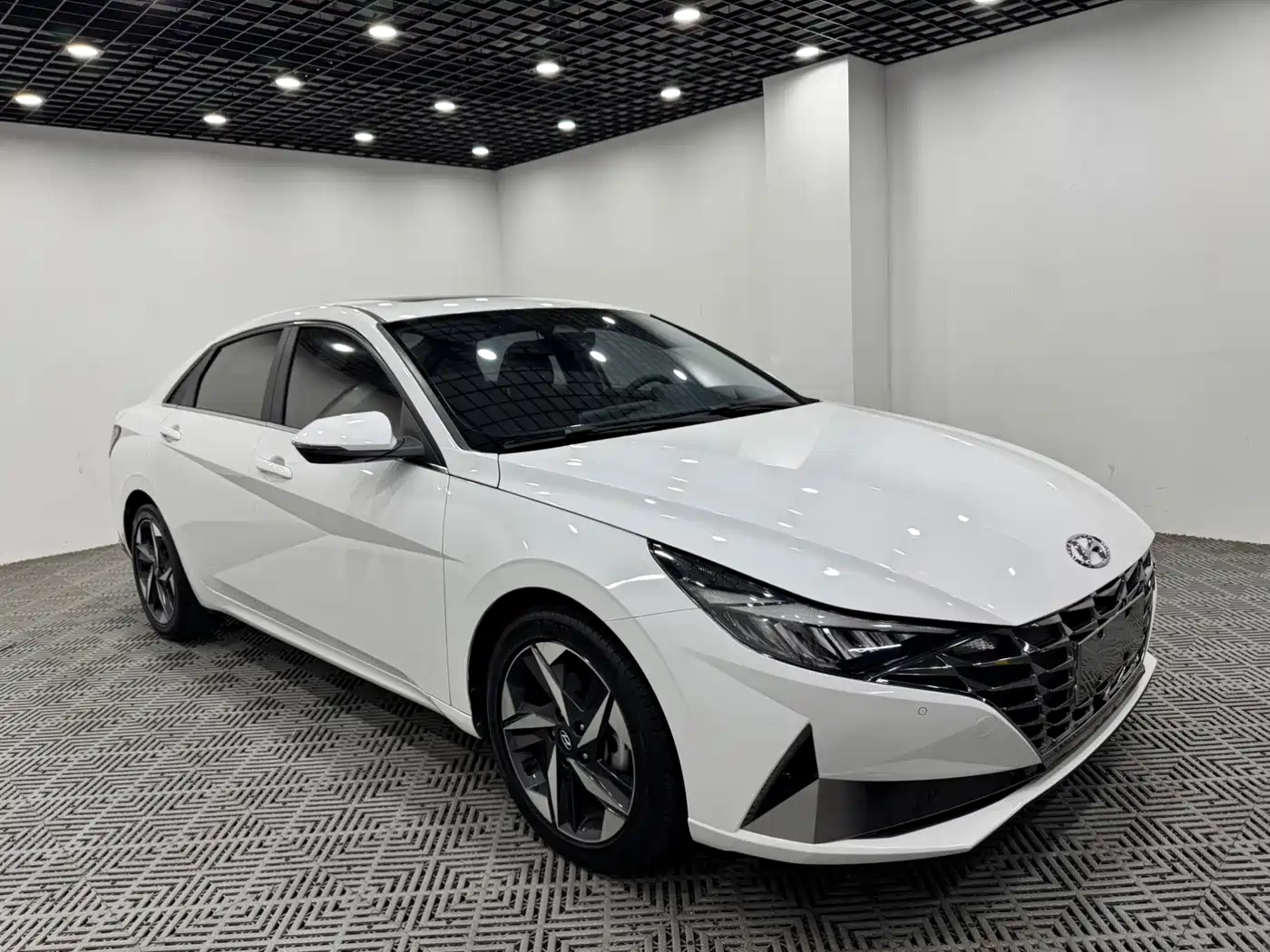 Hyundai Elantra 2022