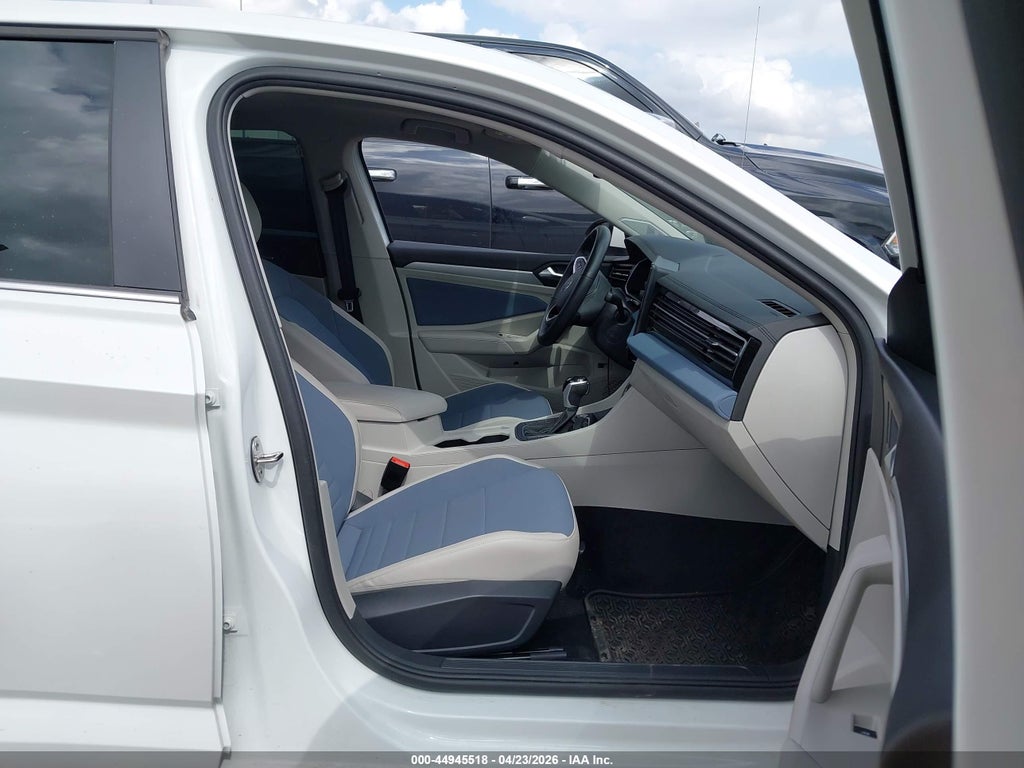 Volkswagen Jetta 2025