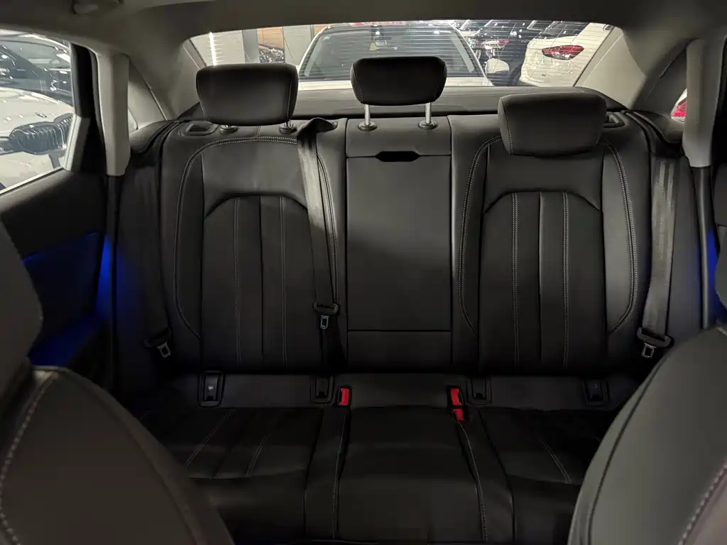 Audi A4 2021