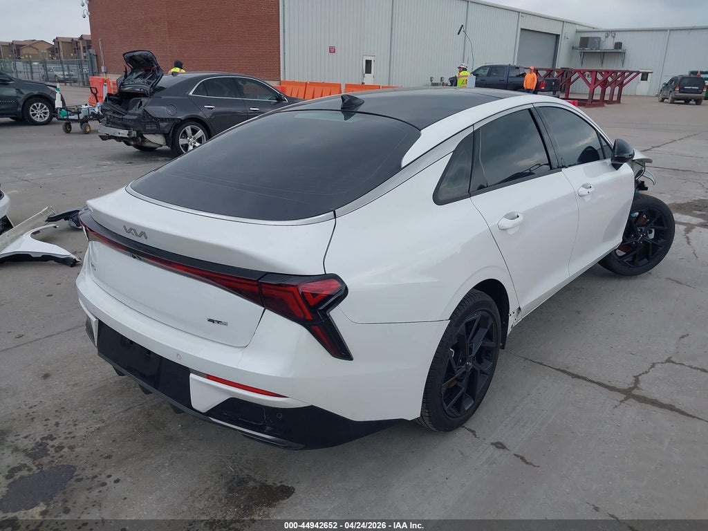 Kia K5 2026