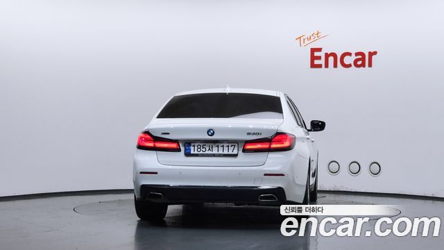 BMW 5 серии 2022