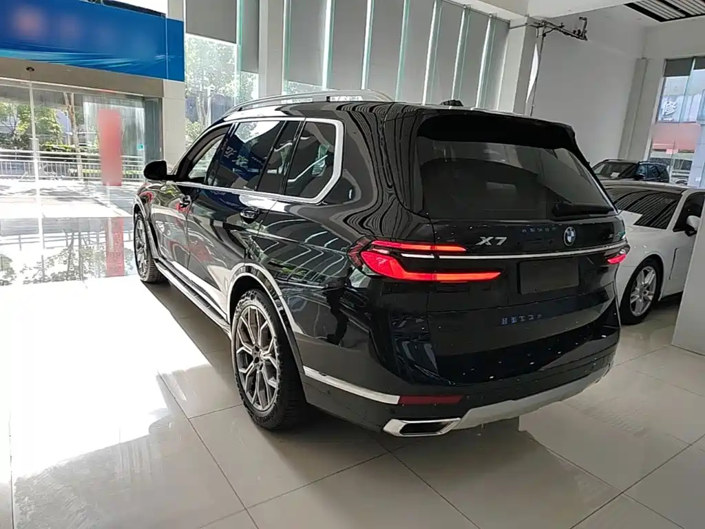 BMW X7 2024