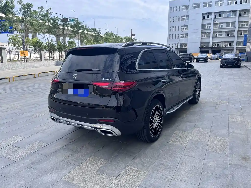 Mercedes-Benz GLC 2025