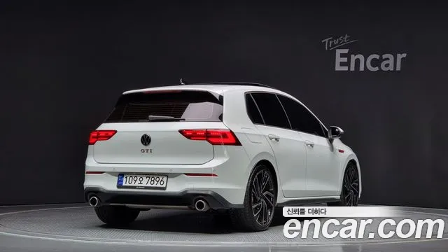 Volkswagen Golf 2024