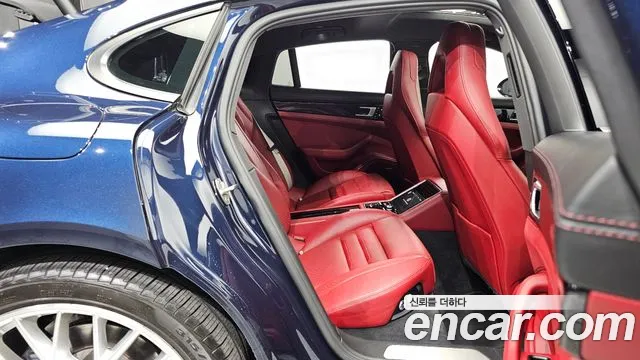 Porsche Panamera 2020