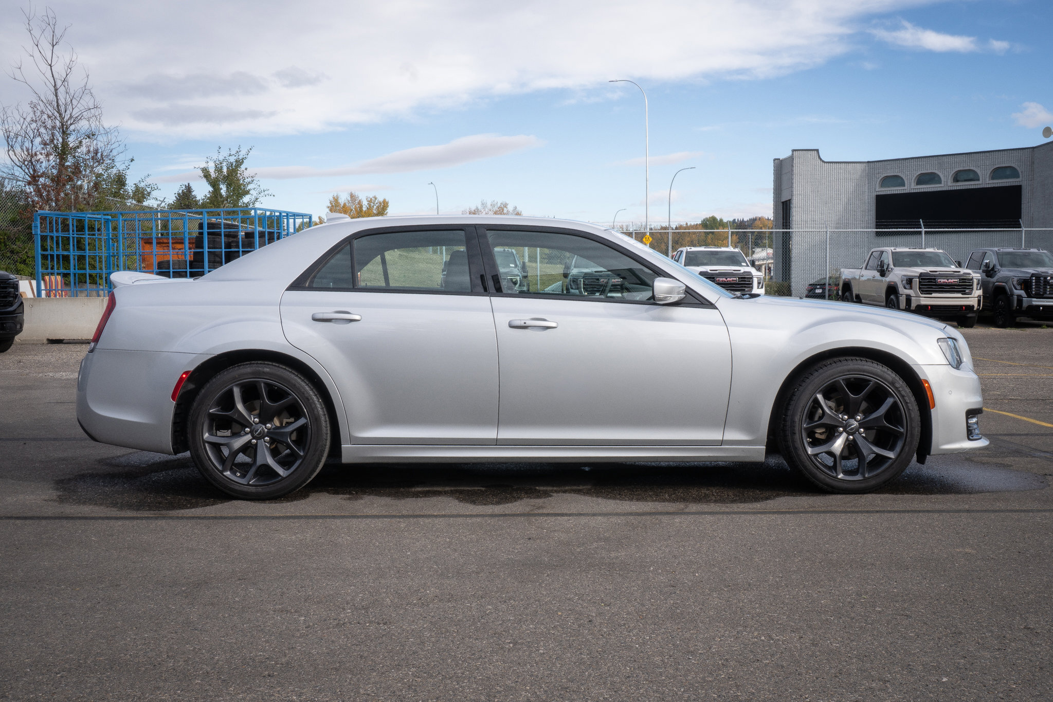 Chrysler 300 2023