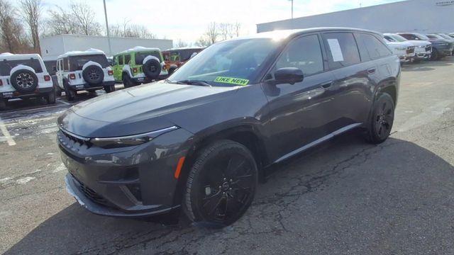 Jeep Wagoneer S 2024