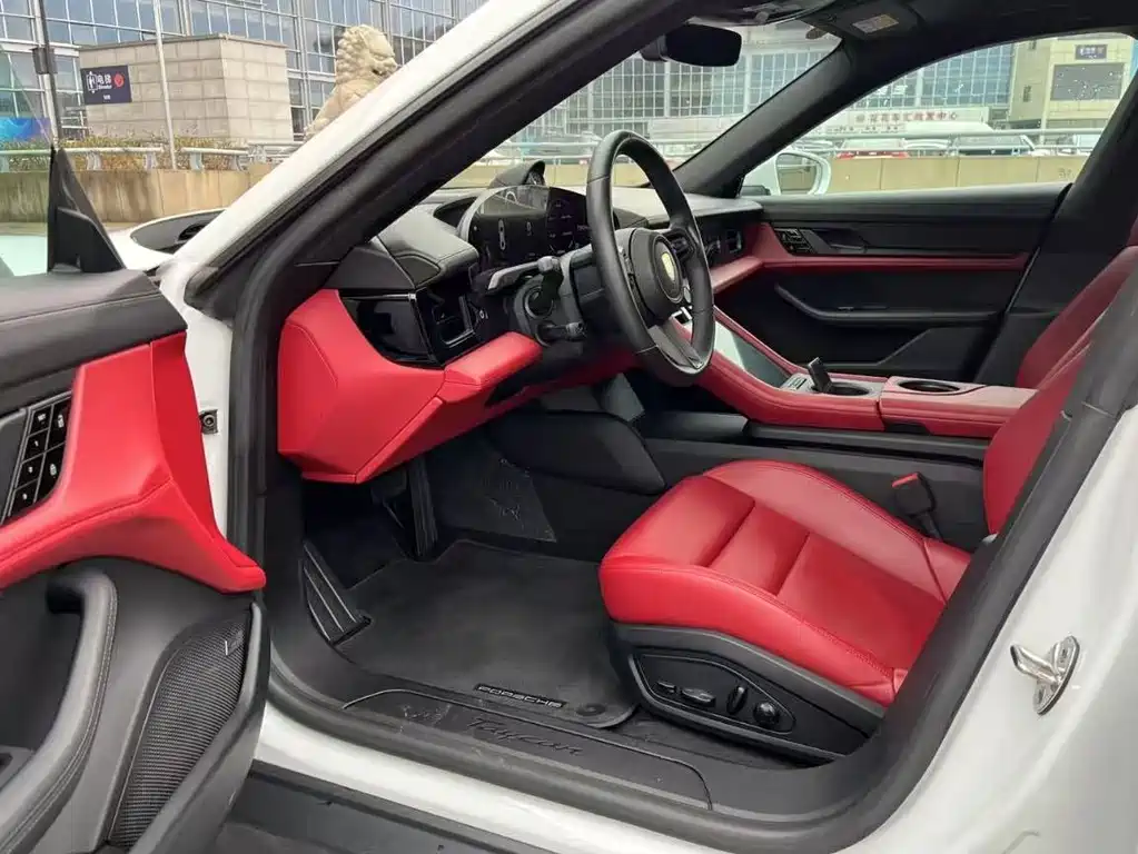 Porsche Taycan 2021