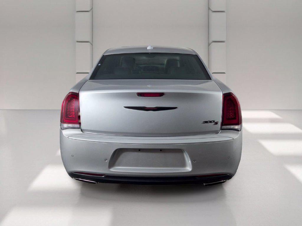 Chrysler 300 2023